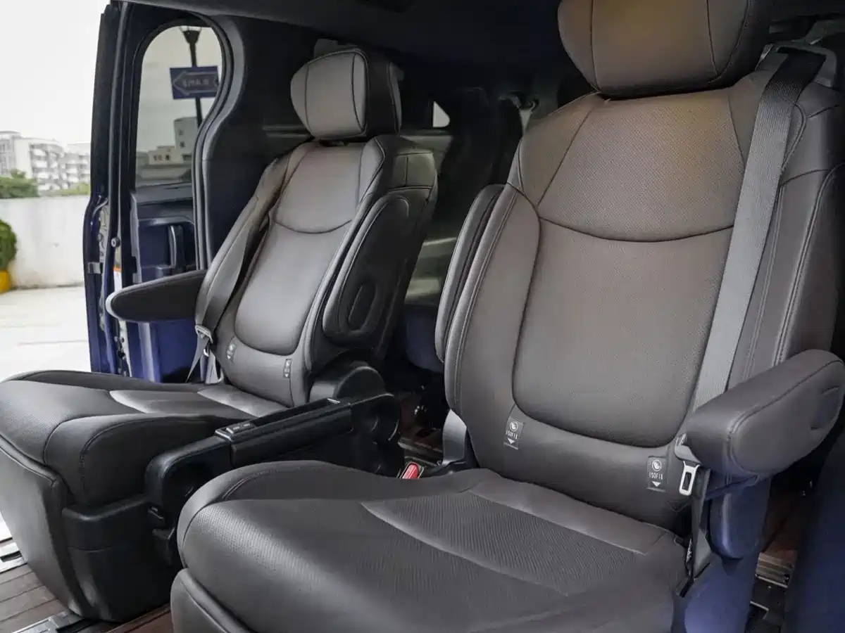 Toyota Granvia 2023 2023 2.5L Hybrid Flagship VIP Edition