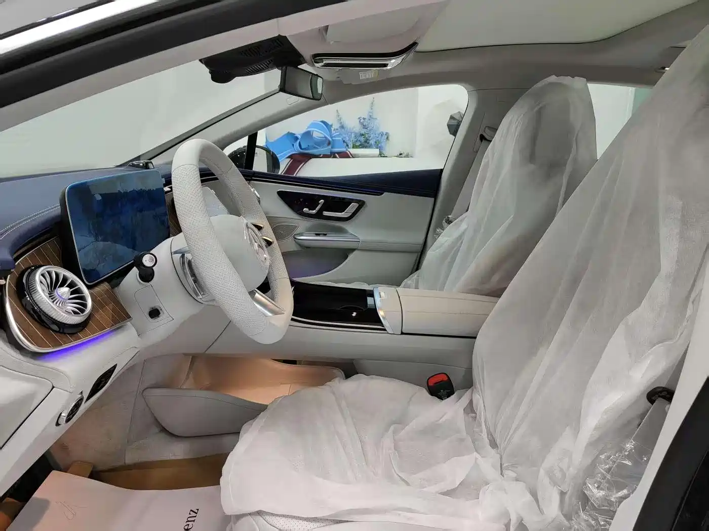 Mercedes-Benz EQE 2025 500 4MATIC Pioneer фото 22