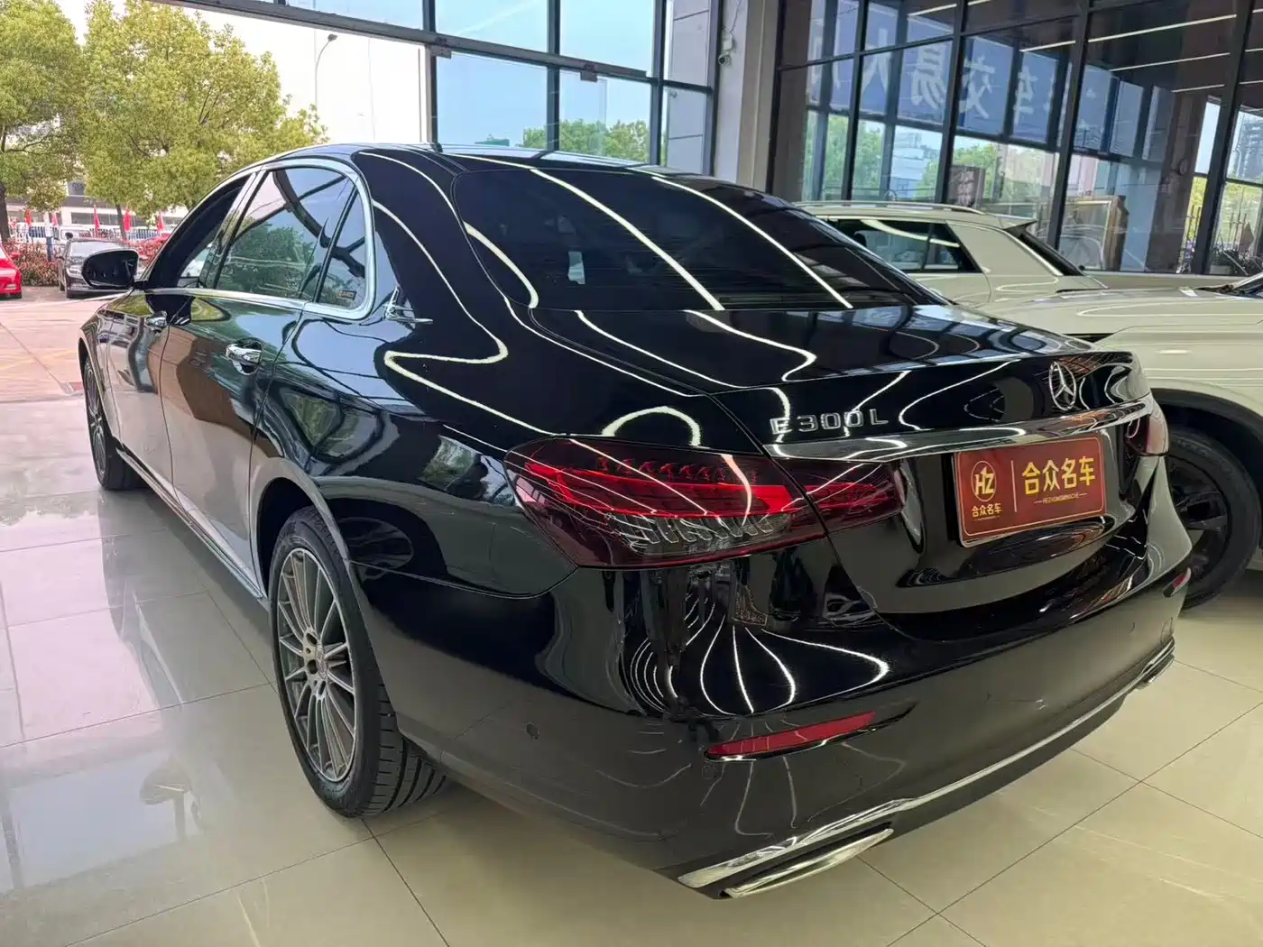 Mercedes-Benz E-Class 2022 Model Facelift II E 260 L фото 7