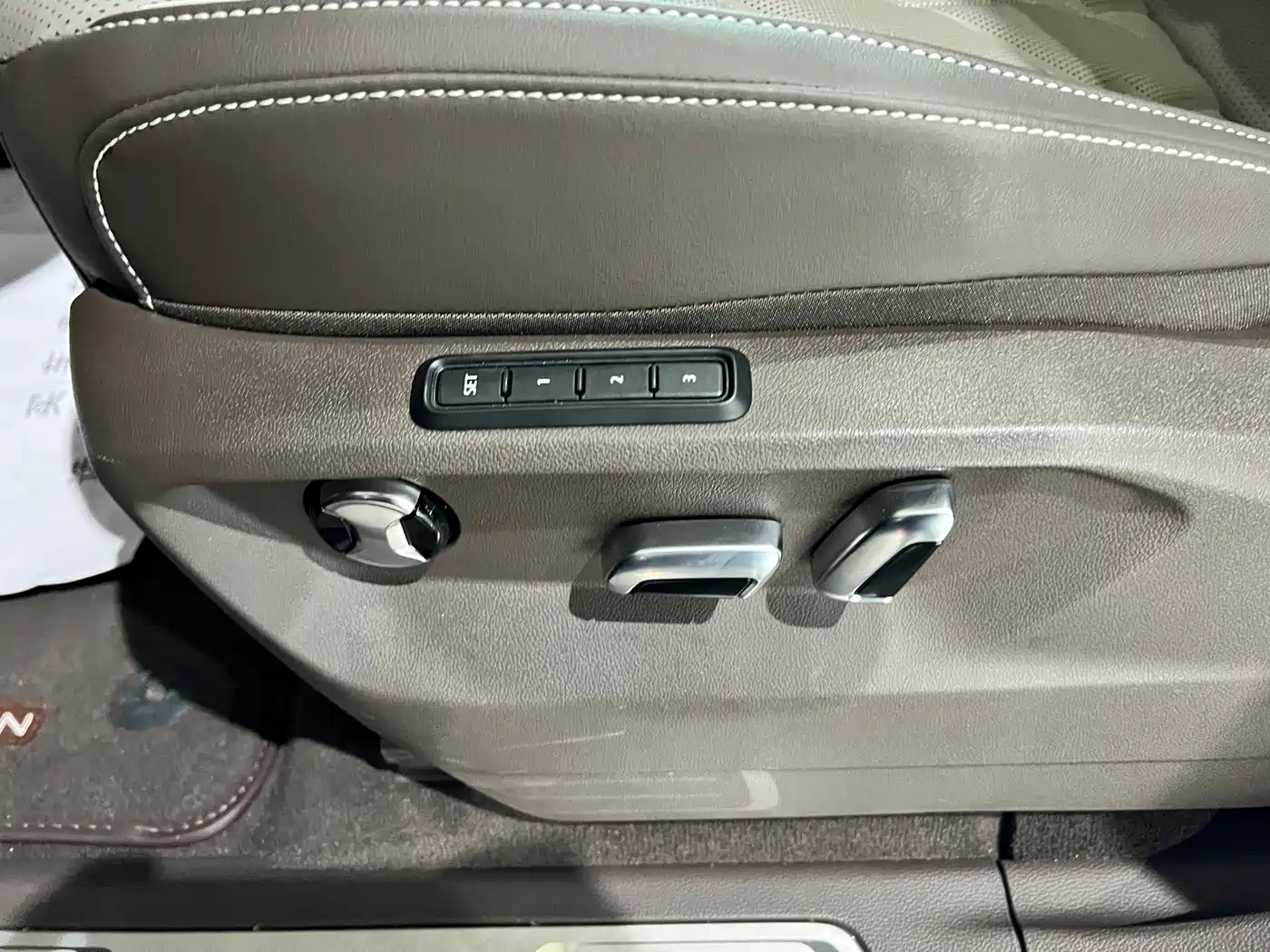 Volkswagen Viloran 2024 380TSI Executive Edition фото 18