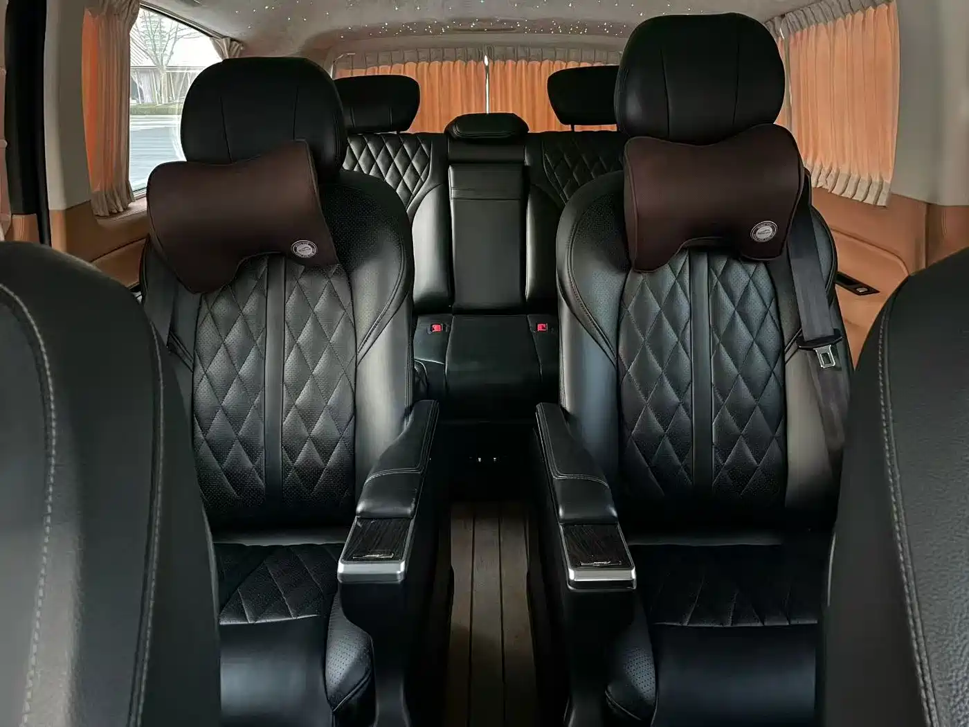 Mercedes-Benz Vito 2020 2.0T Elite Edition (7-seater) фото 4
