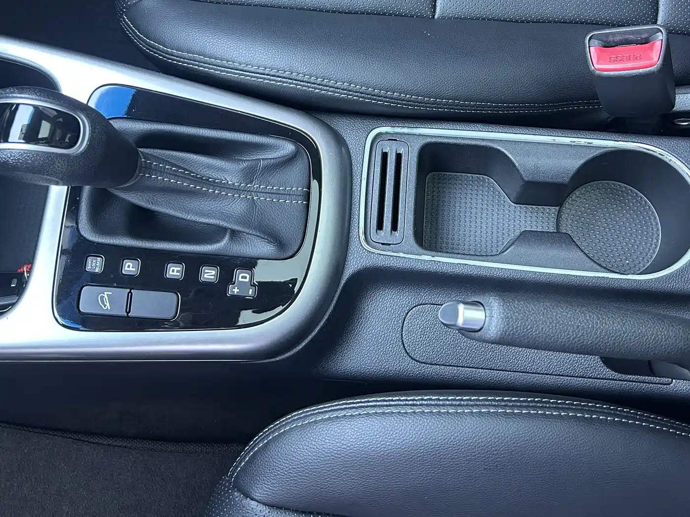 Kia KX3 Smart Run 2015 1.6L Automatic 2WD DLX фото 21