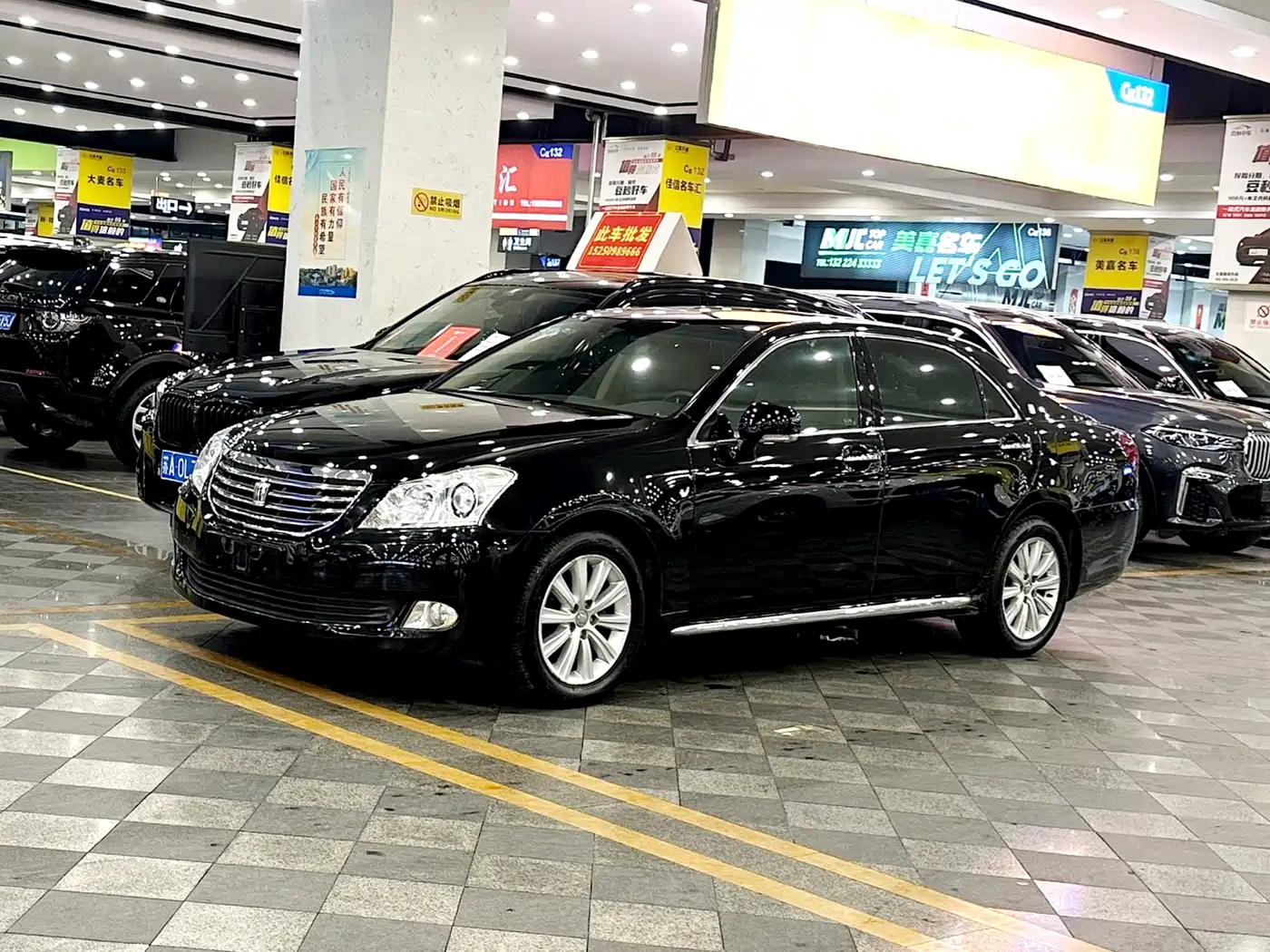 Toyota Crown 2010 2.5L Royal Leather Sunroof Navigation