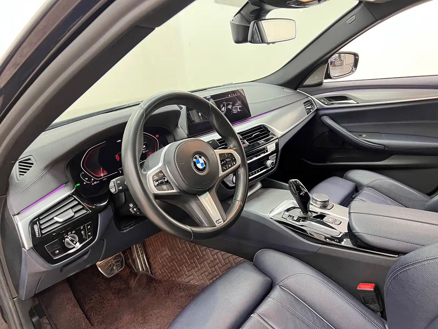 BMW 5 Series (Import) 2020 Model 525i M Sport Package фото 10