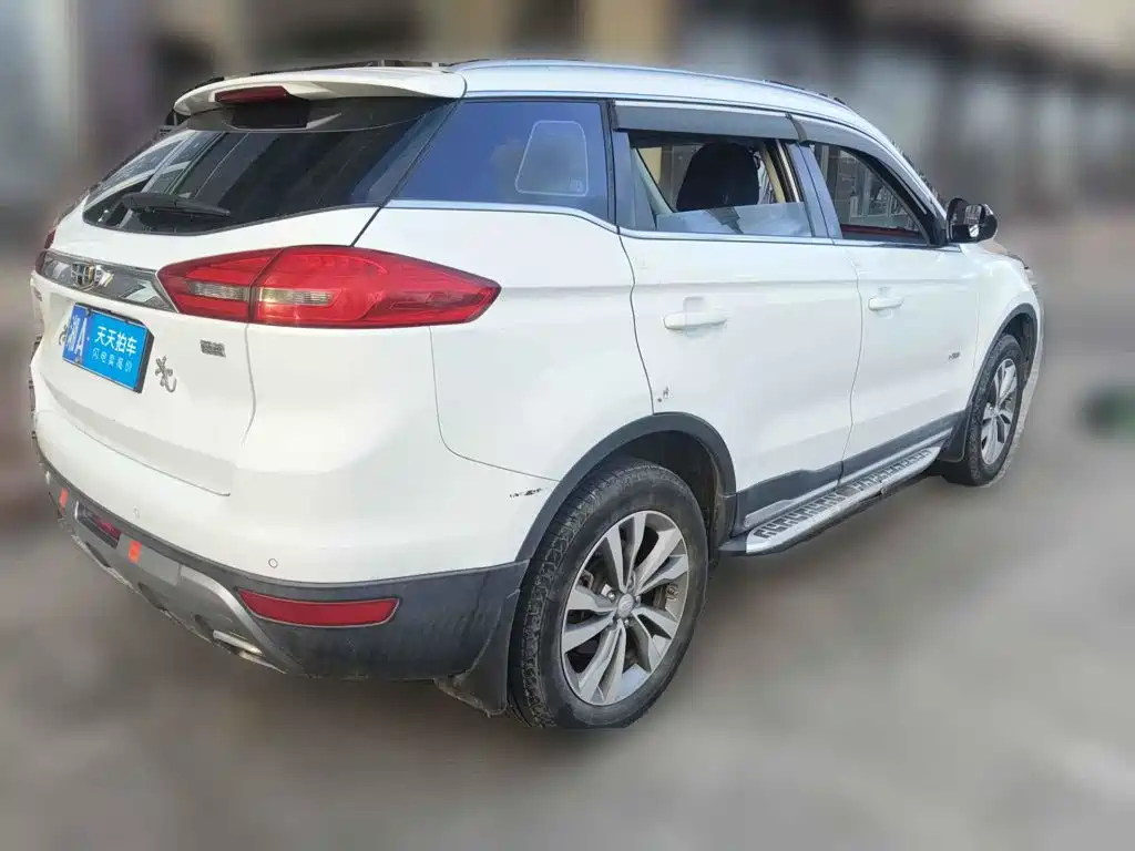 Фото 5 - Geely Boyue