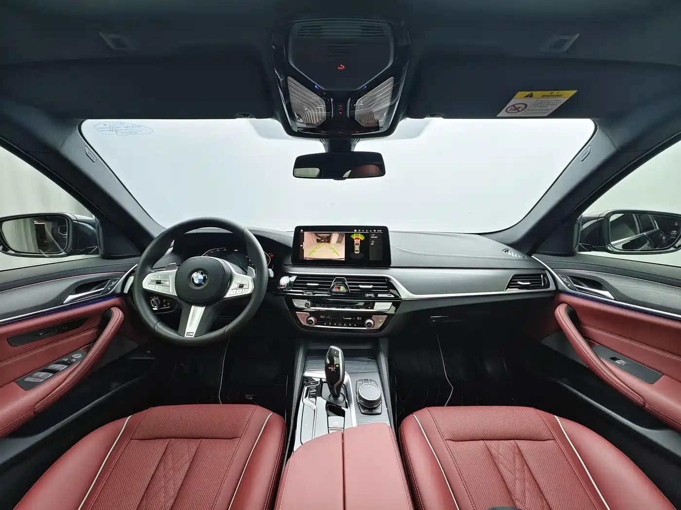 BMW 5 Series 2023 530Li Leading M Sport Package фото 9