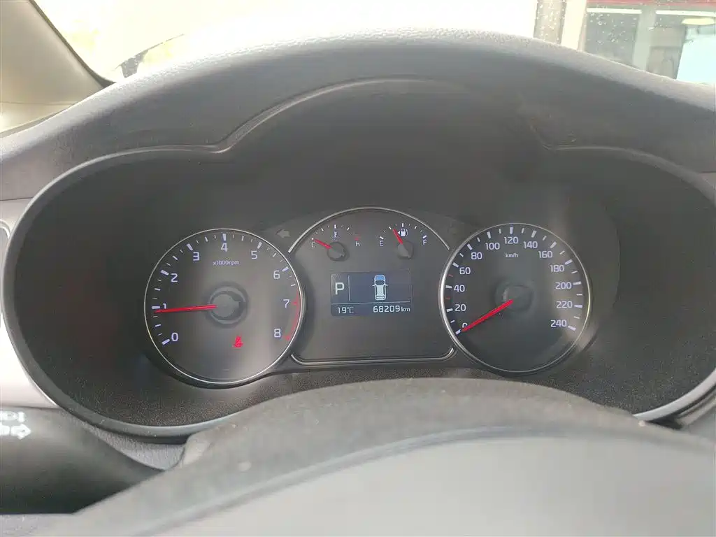 Kia Carens 2013 2.0L 5-seat Auto Standard (China V) фото 12