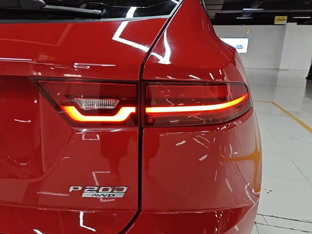 Photo 8 - Jaguar E-PACE