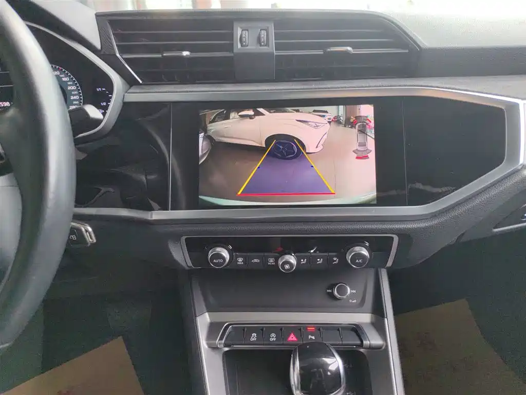 Audi Q3 2019 35 TFSI Progressive Sport фото 13