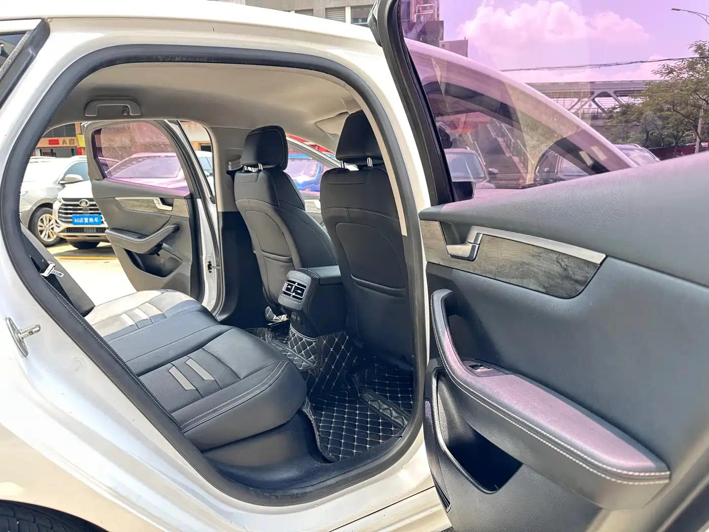 BYD Qin Pro New Energy 2019 2018 DM 1.5TI Automatic Smart Connected Sharp Edition