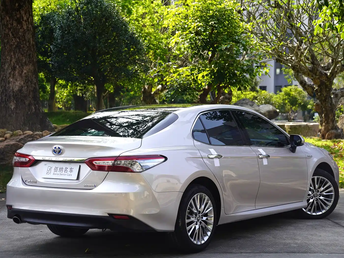 Toyota Camry 2019 Facelift Hybrid 2.5HG Luxury Edition фото 6