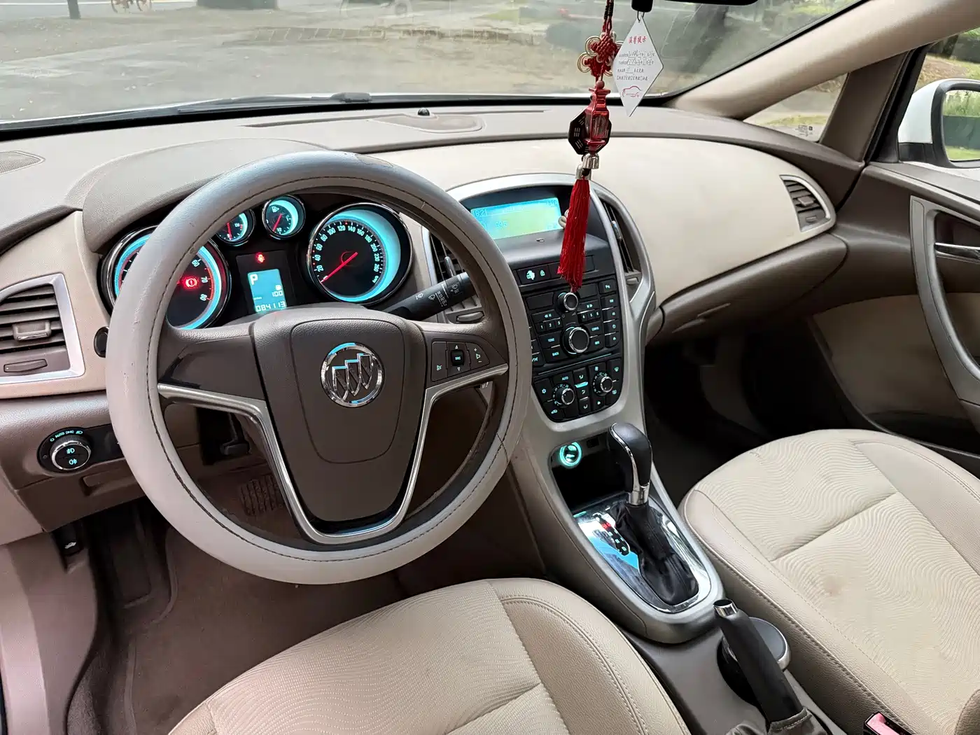 Фото 13 - Buick Excelle