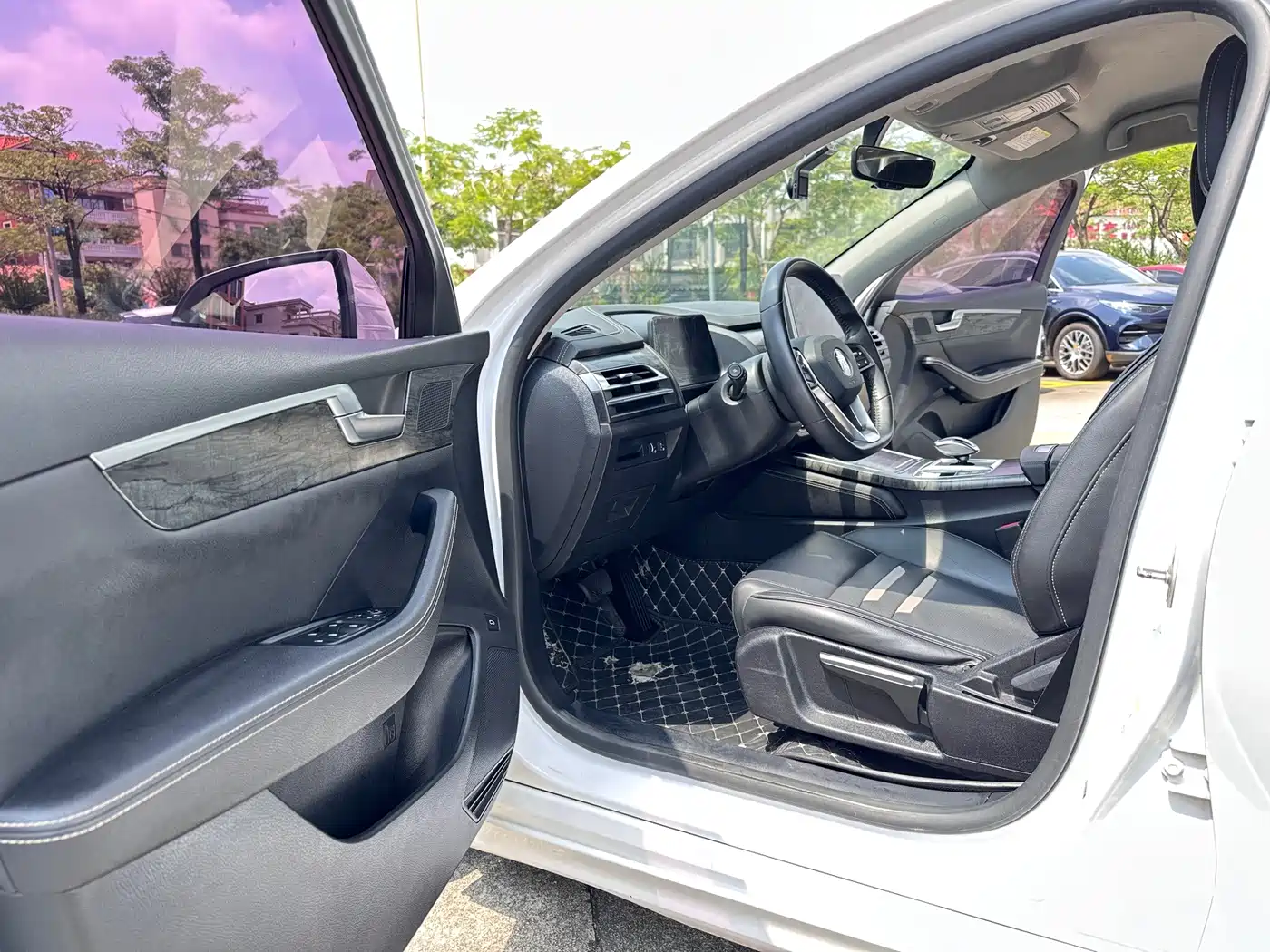 BYD Qin Pro New Energy 2019 2018 DM 1.5TI Automatic Smart Connected Sharp Edition