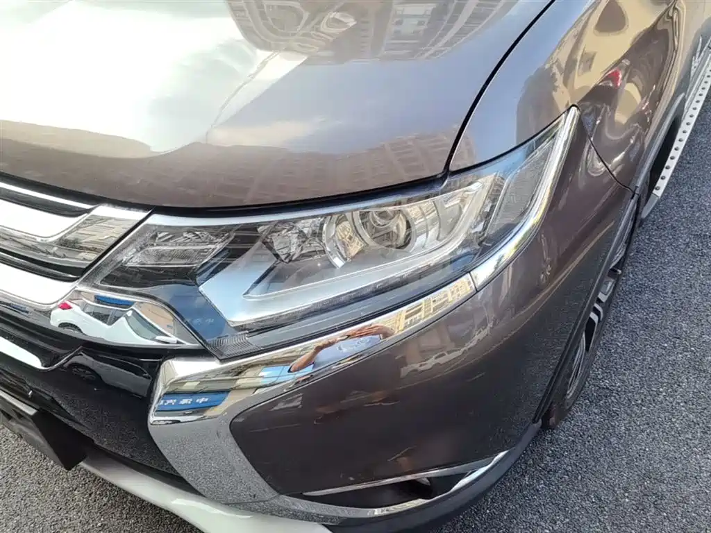 Mitsubishi Outlander 2018 2.0L 2WD Glory Edition 5-seater фото 24