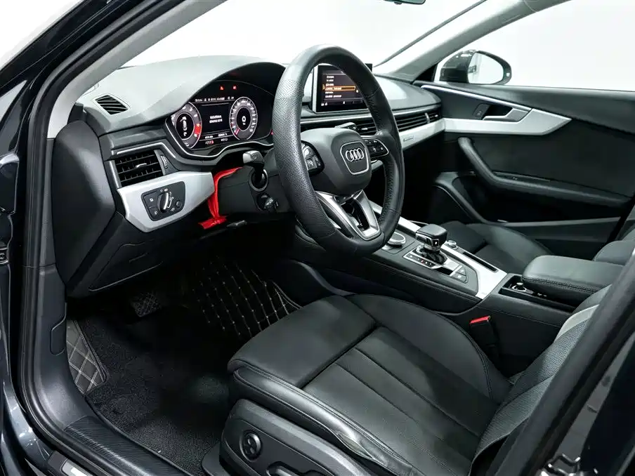 Фото 9 - Audi A4 (Import)