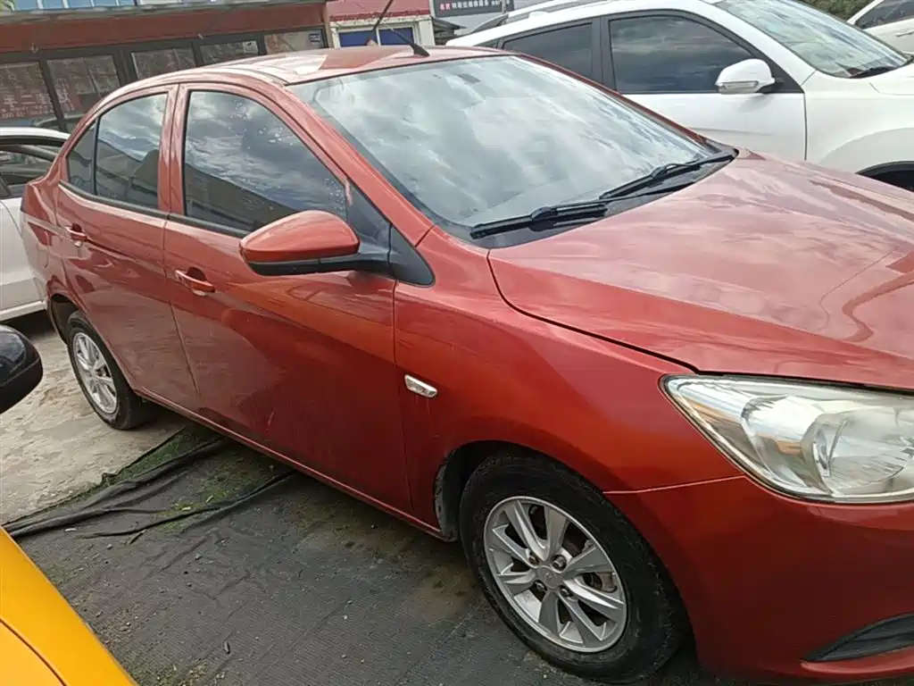 Chevrolet Sail 2015 Sail 3 1.3L Manual Ideal Edition фото 4