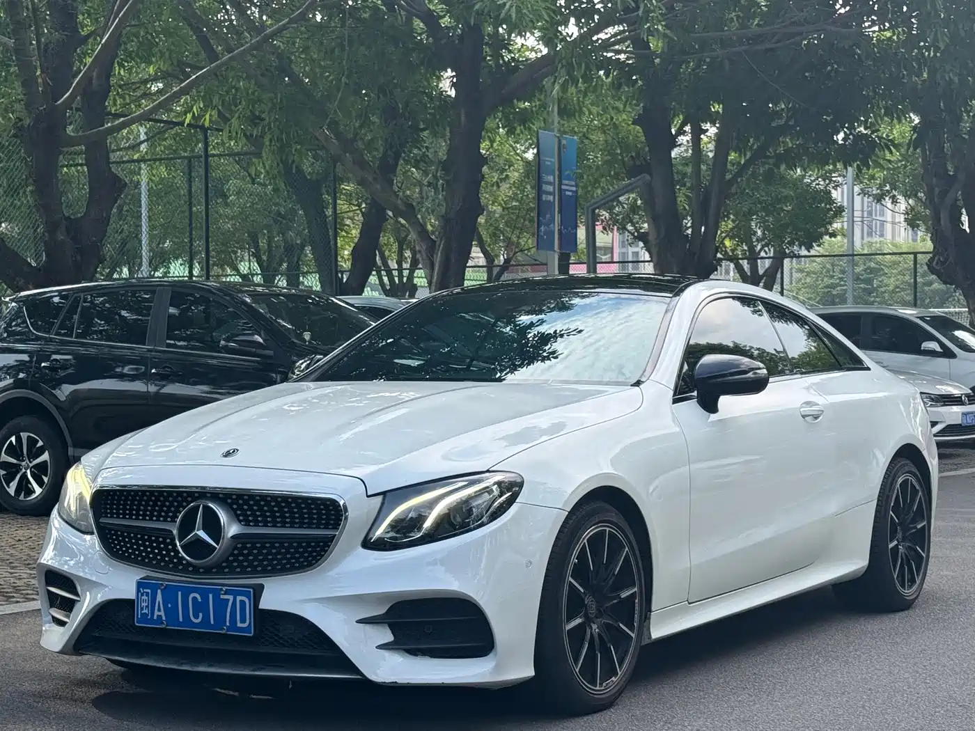 Mercedes-Benz E-Class (Import) 2017 E 200 4MATIC Coupe