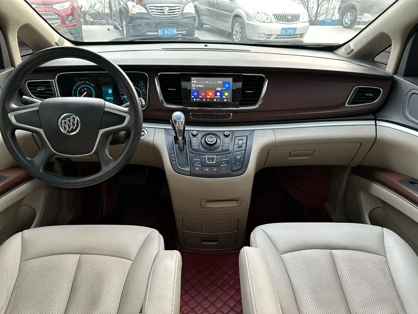 Buick GL8 2014 2.4L CT Luxury Business Comfort фото 9