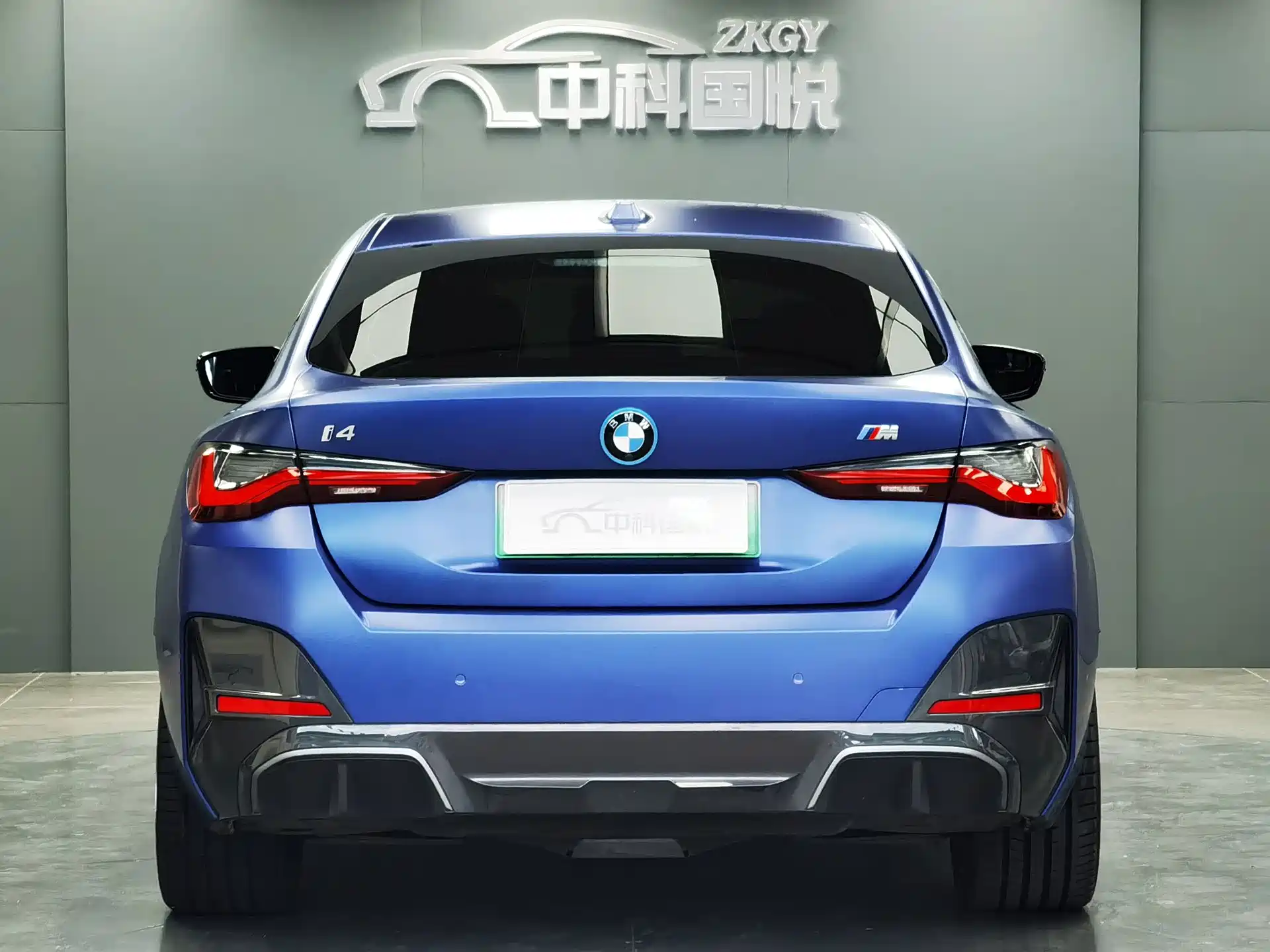 Фото 7 - BMW i4