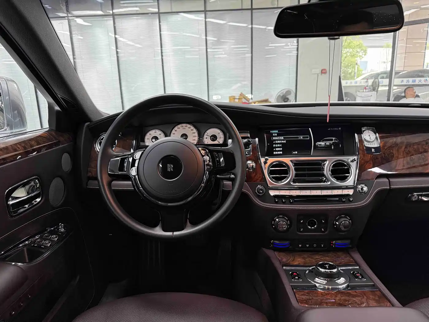 Rolls-Royce Ghost 2012 2010 Model 6.6T Standard