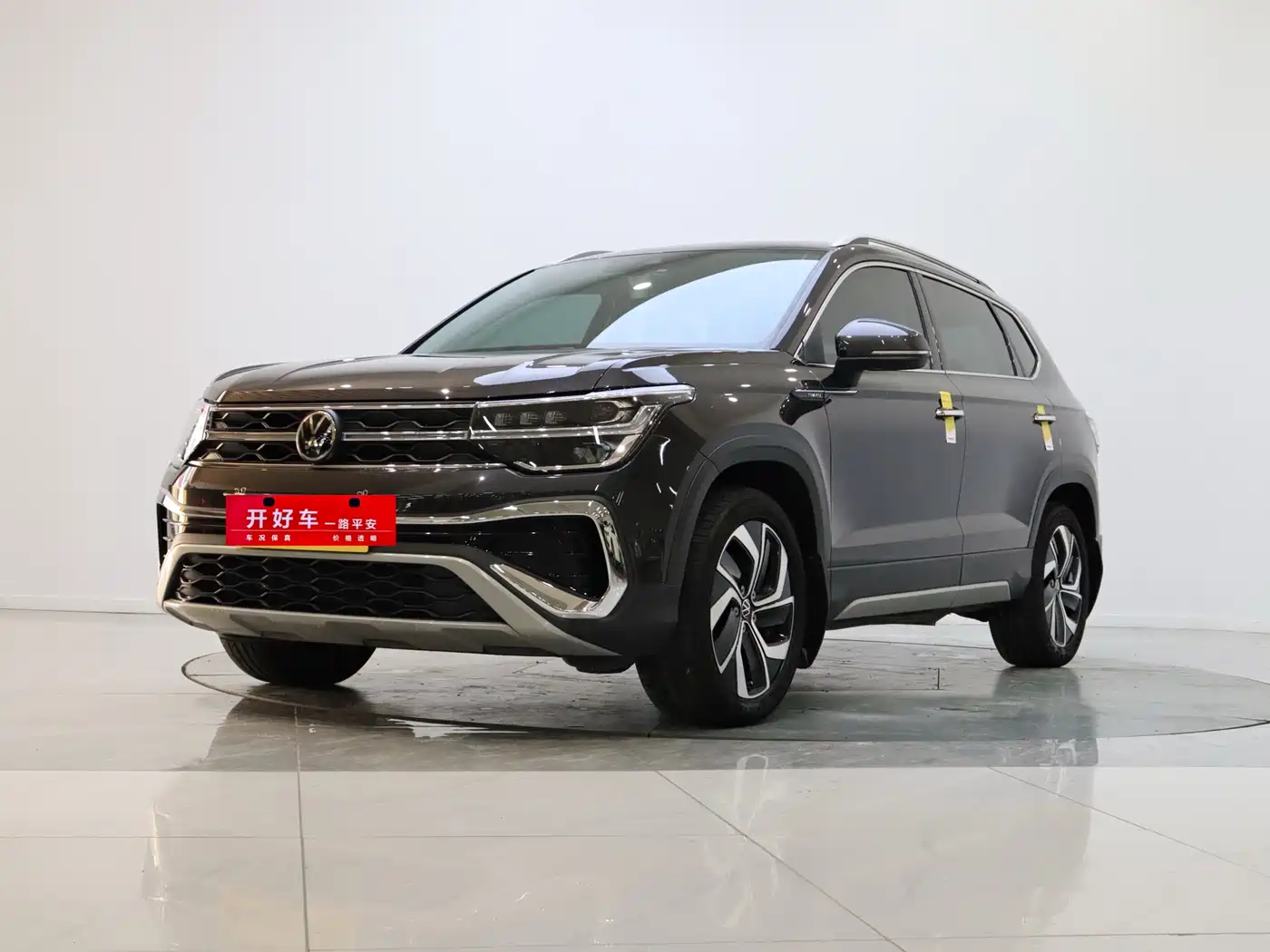 Volkswagen Tharu 2024 300TSI 2WD Moon Premium Edition