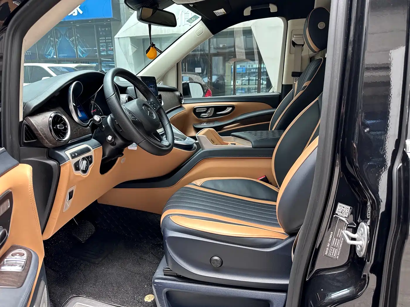 MERCEDES-BENZ V CLASS