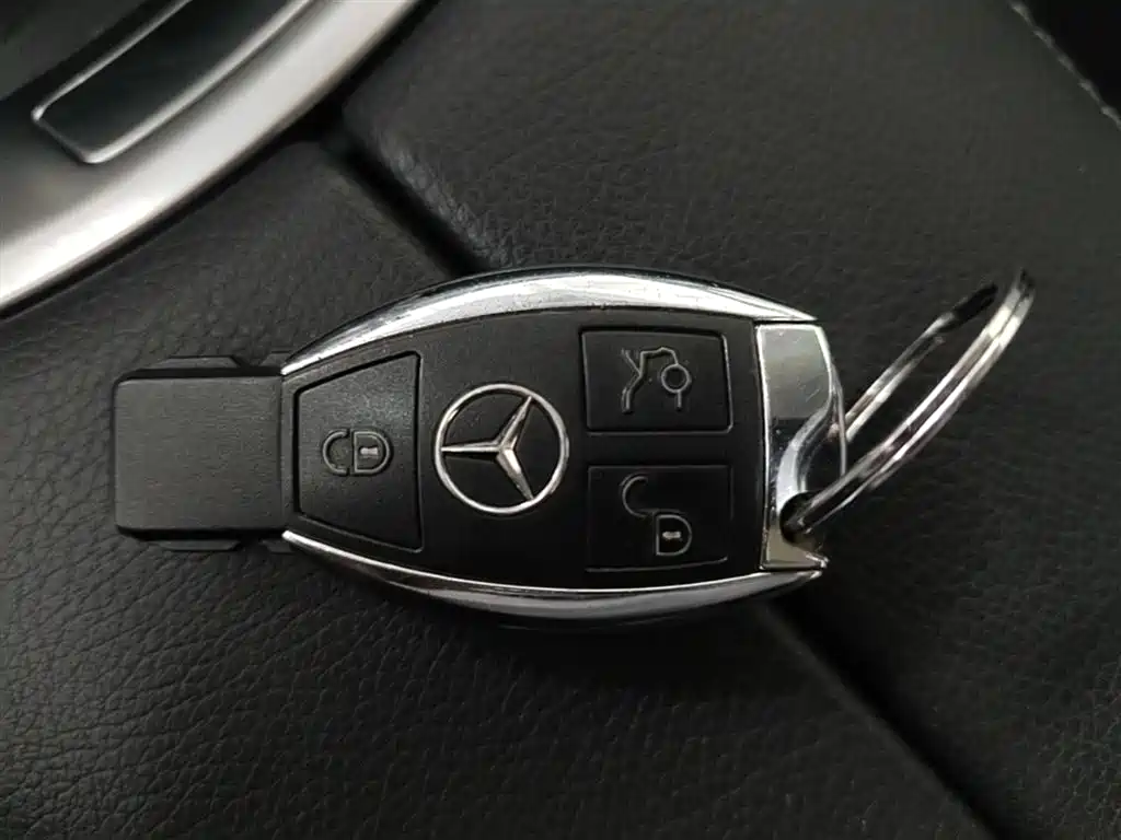Mercedes-Benz C-Class 2015 Facelift C 200 L Sport фото 9