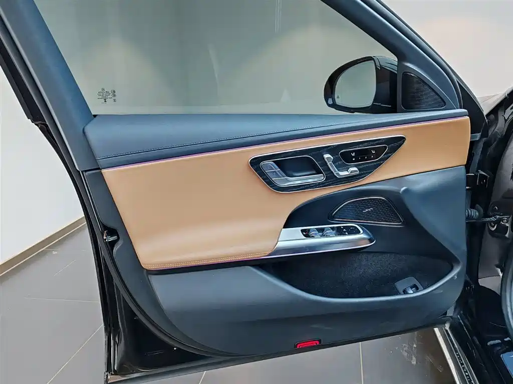 Mercedes-Benz E-Class 2024 E 300 L Fashion Sport фото 11