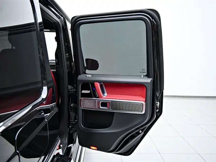 Mercedes-Benz G-Class 2023 G 500 фото 22