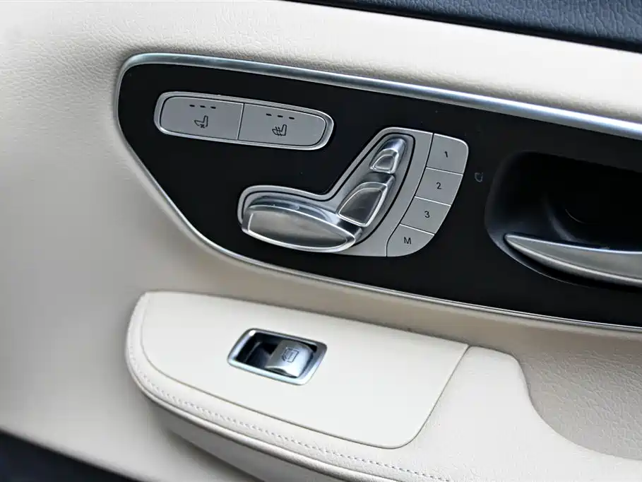Mercedes-Benz V-Class 2021 V 260 Premium Edition фото 24