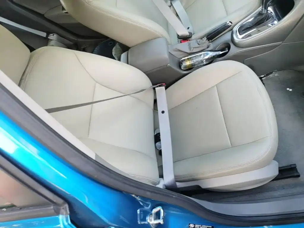 Фото 25 - Buick Excelle