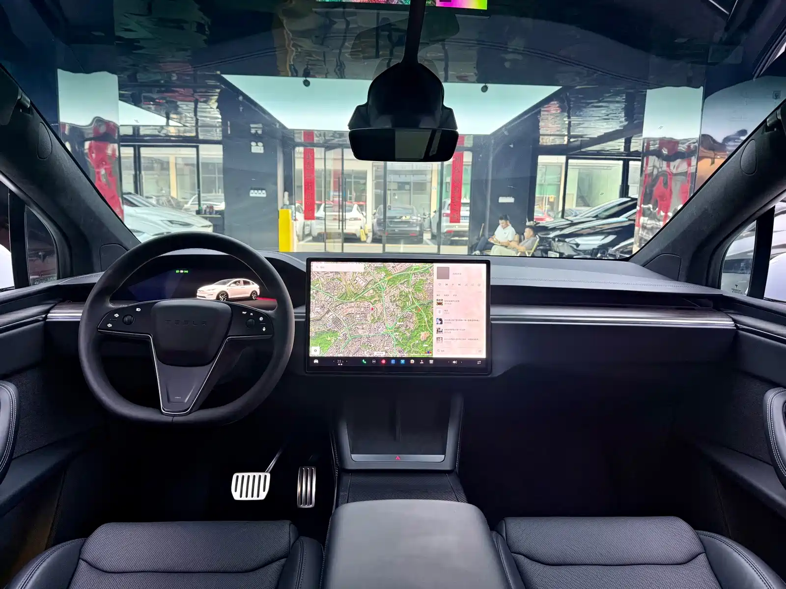 Фото 8 - Tesla Model X