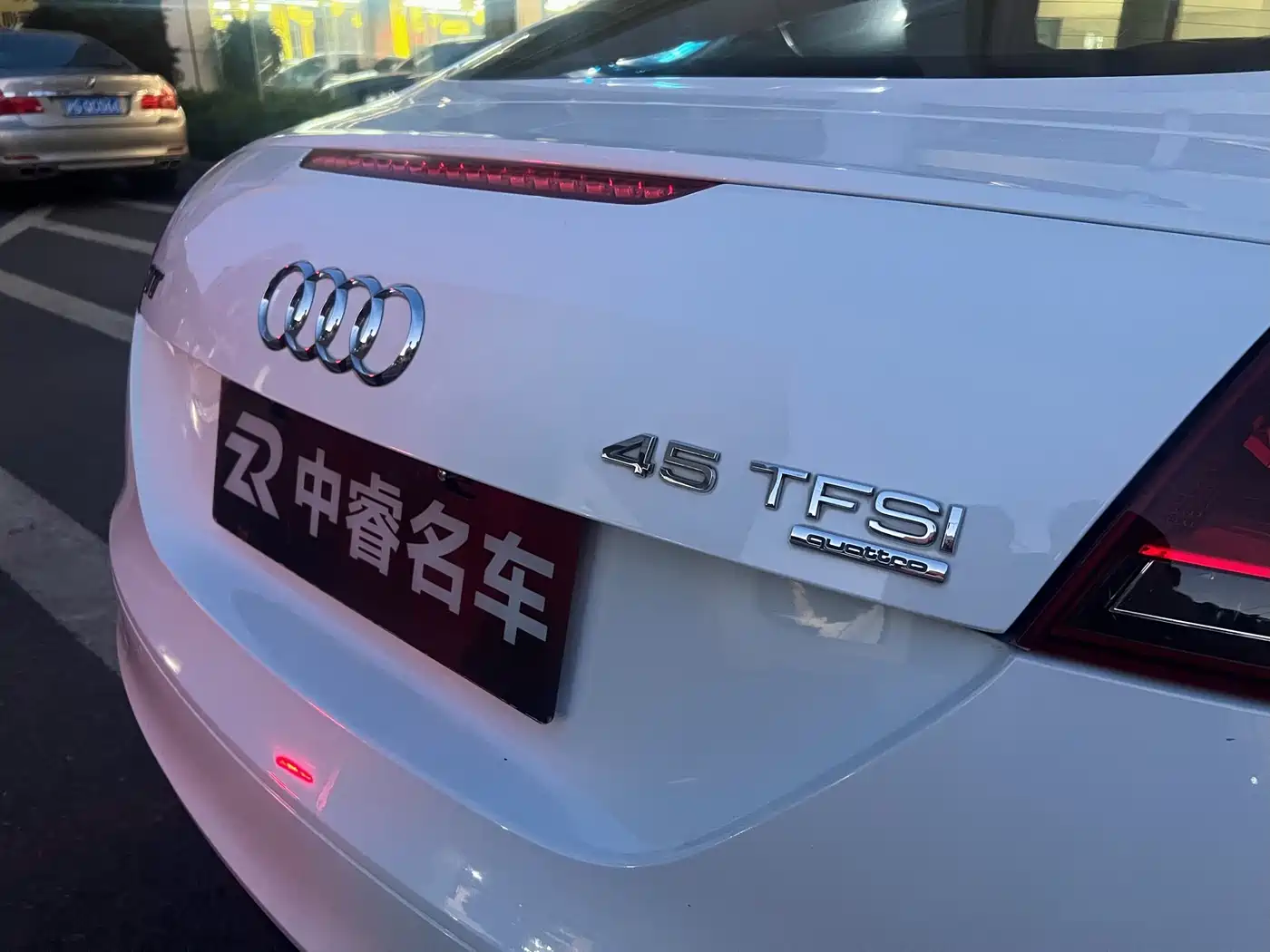 Audi TT 2011 TT Coupe 2.0TFSI quattro фото 19