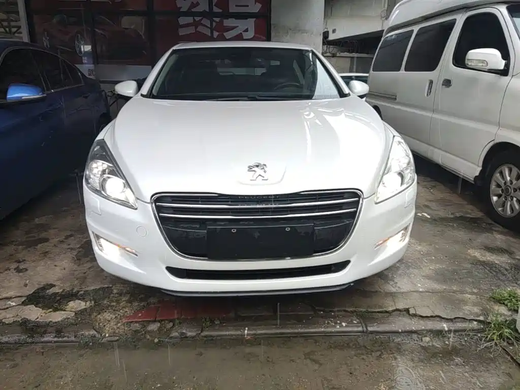 Peugeot 508 2013 2.0L 2nd Anniversary Auto Smart Edition фото 3