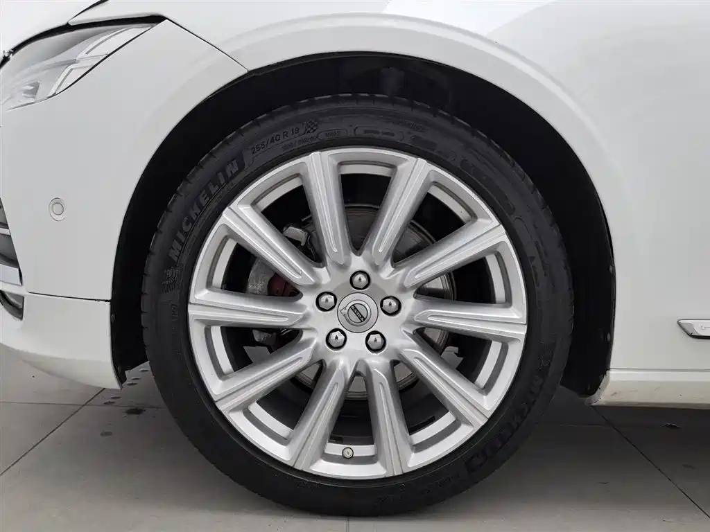 Volvo S90 2018 T5 R-Design Edition фото 17