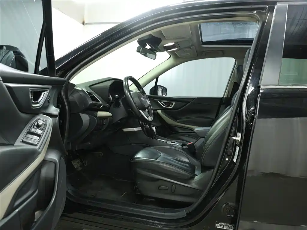 Subaru Forester 2022 2.0i AWD Luxury Edition with EyeSight фото 10