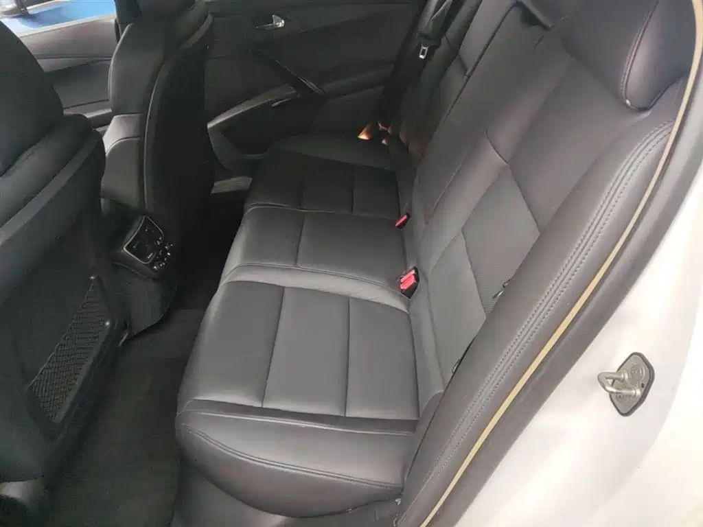 Peugeot 508 2013 2.0L 2nd Anniversary Auto Smart Edition фото 17