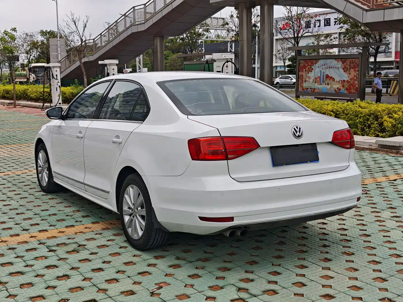 Volkswagen Sagitar 2015 230TSI Automatic Comfort фото 6