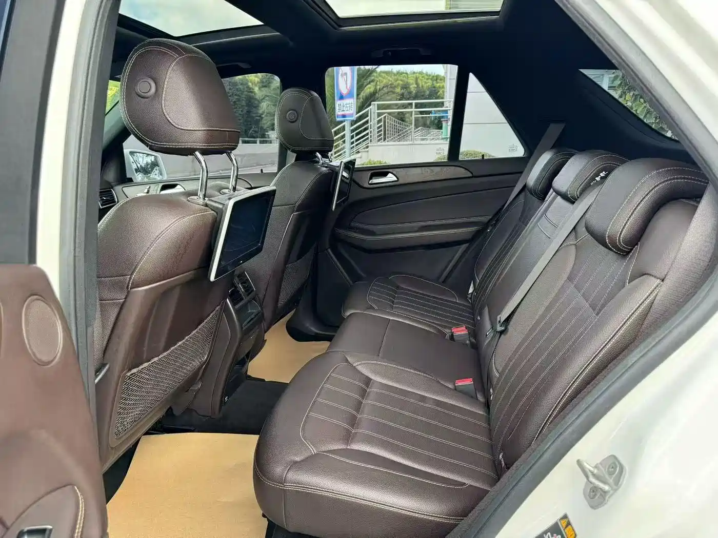 Mercedes-Benz GLE 2016 GLE 320 4MATIC Luxury фото 4