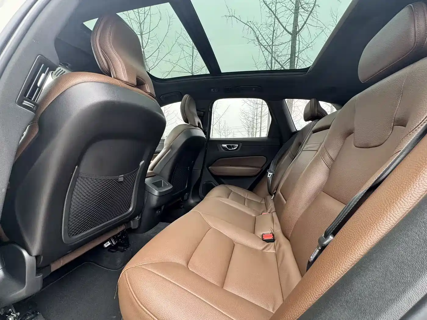 Фото 22 - Volvo XC60