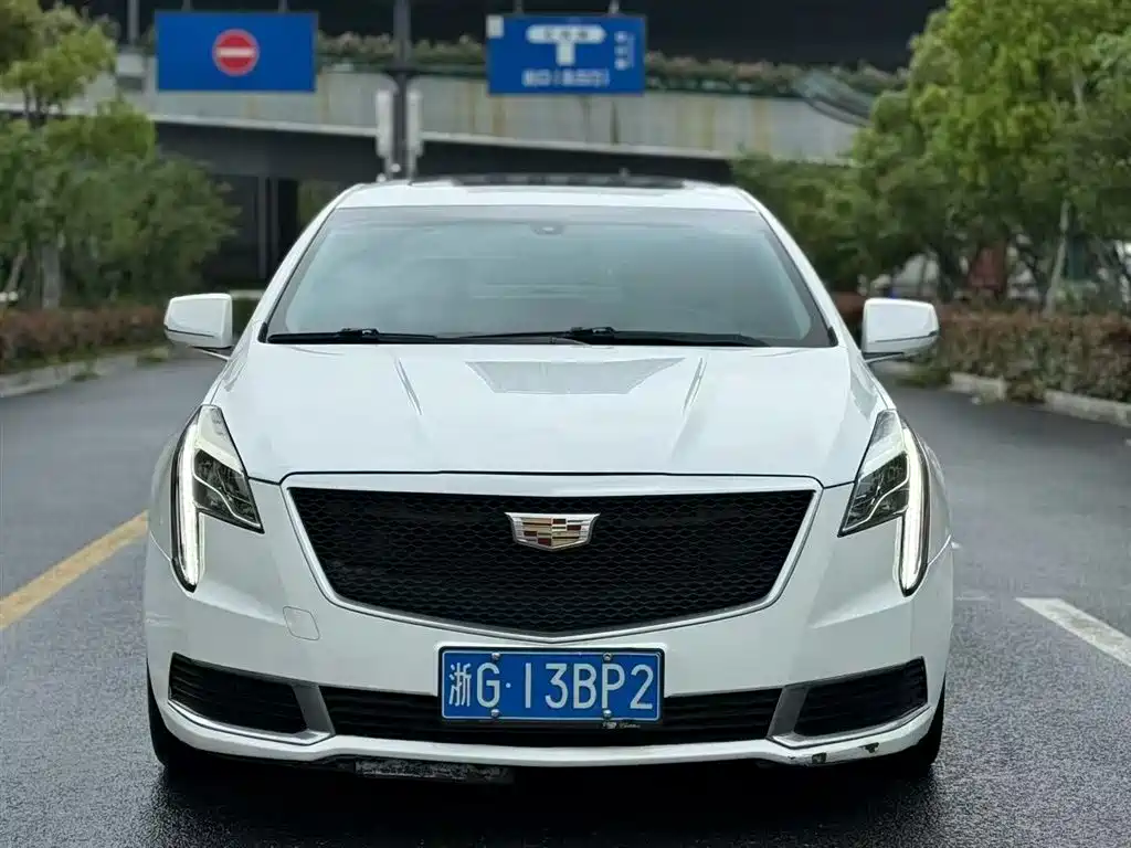 Cadillac XTS 2018 28T Technology