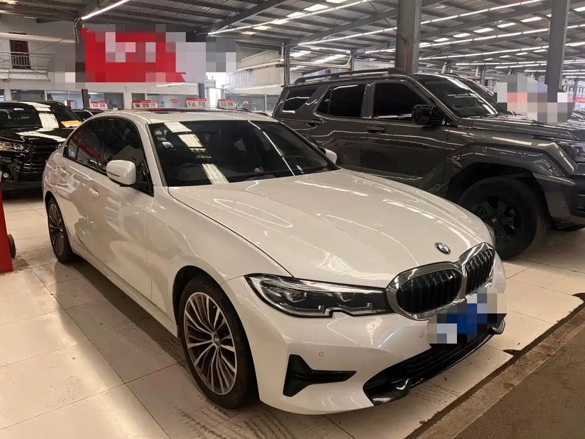 BMW 3 Series 2021 320i Sport Package фото 3