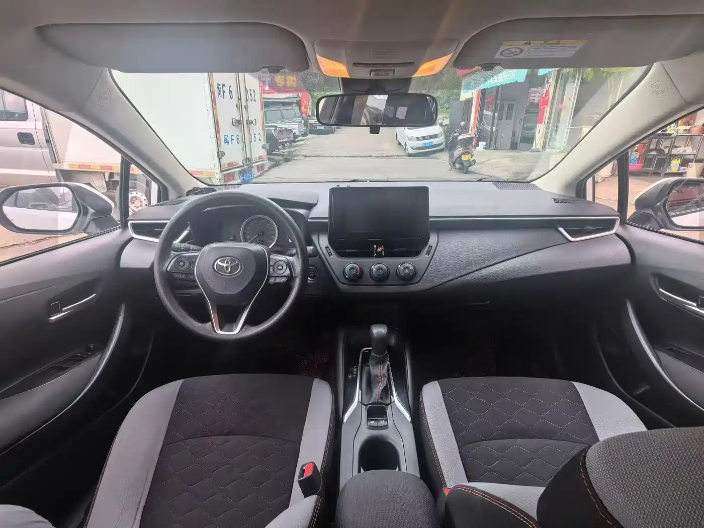 Toyota Corolla 2023 1.2T Pioneer Edition фото 8
