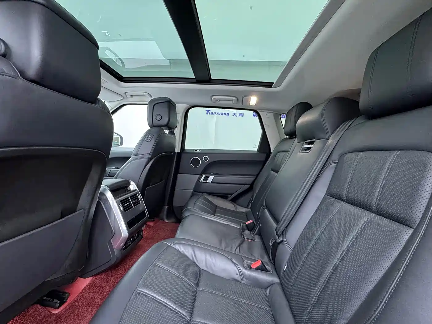 Land Rover Range Rover Sport 2020 3.0 L6 SE фото 10