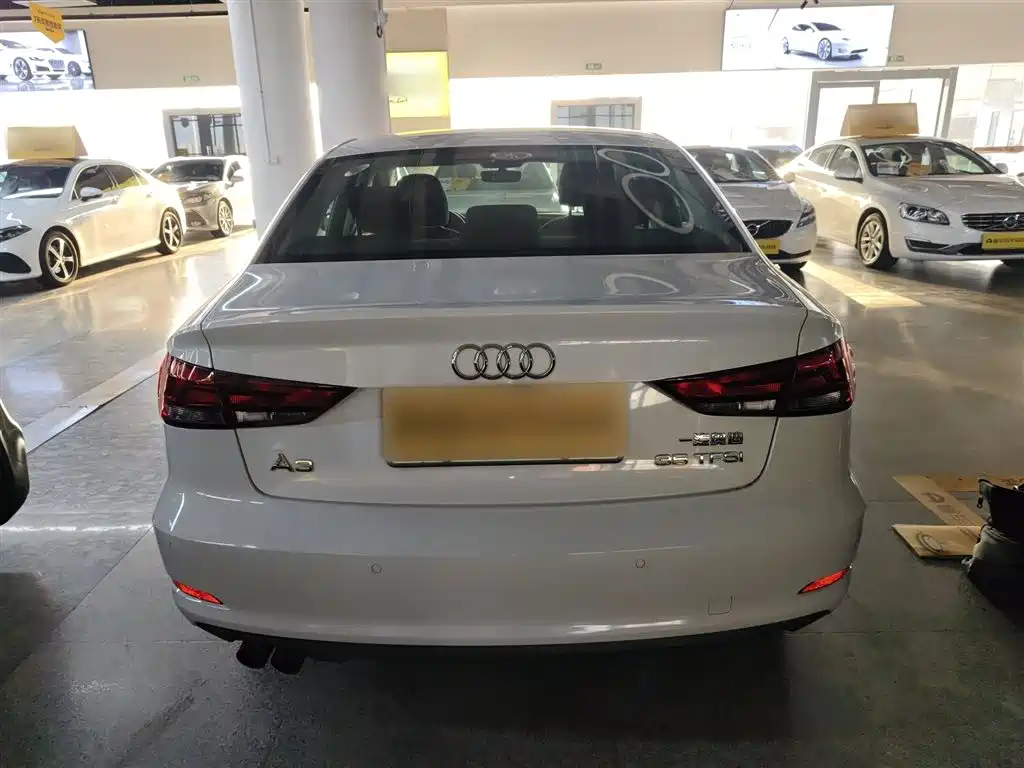 Audi A3 2016 Limousine 35 TFSI Progressive фото 6