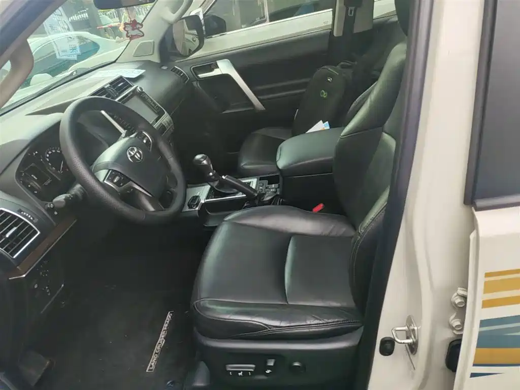 Toyota Prado 2018 3.5L Automatic TX-L Rear-mounted Spare Tire фото 15