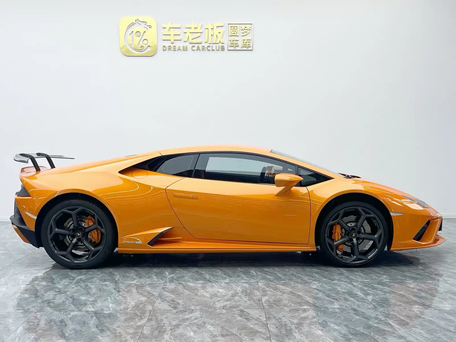 Фото 14 - Lamborghini Huracán