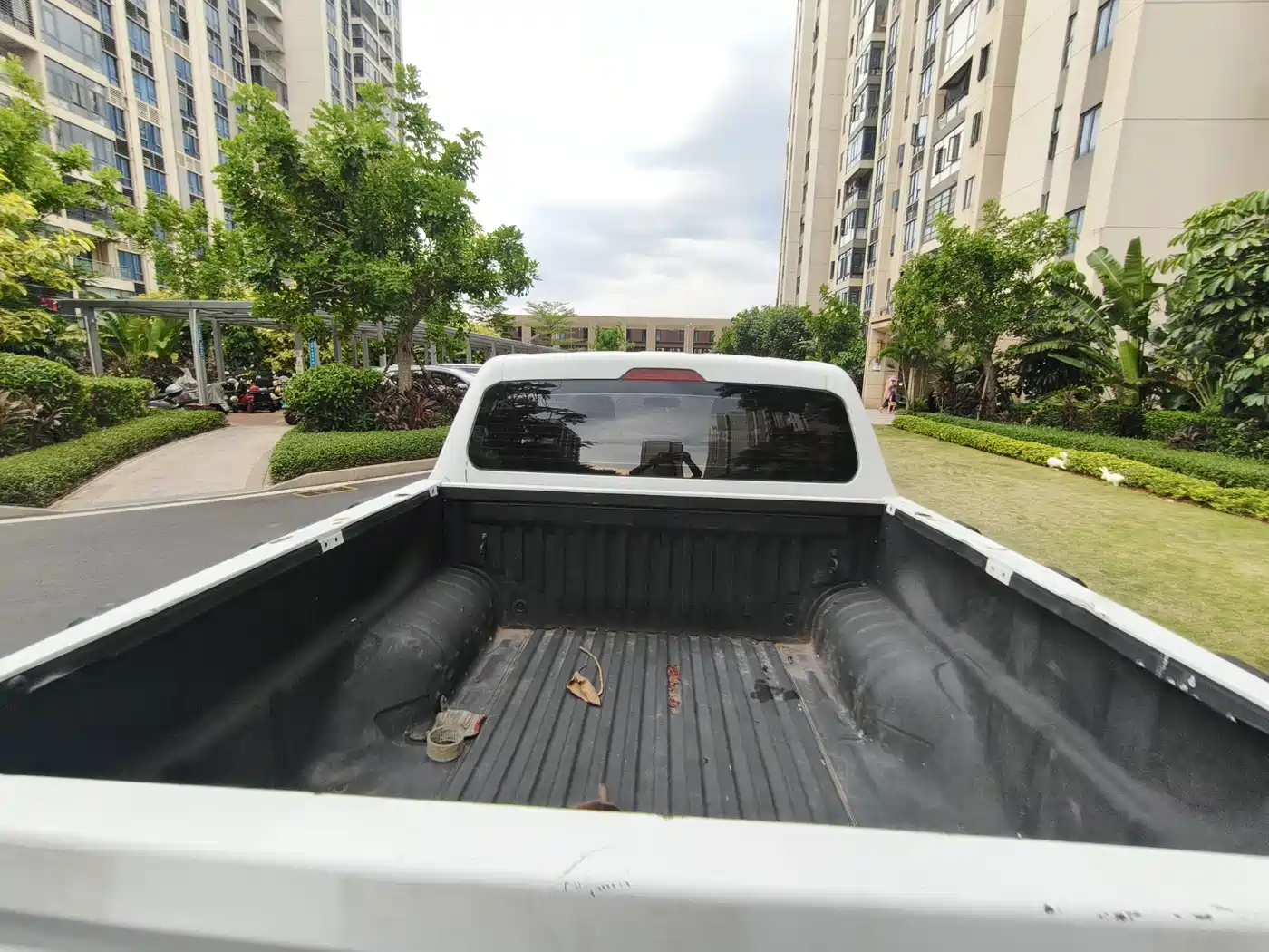 SAIC Maxus Maxus T70 2021 2021 2.0T Diesel Manual 4WD Australia Edition Standard Box High Chassis