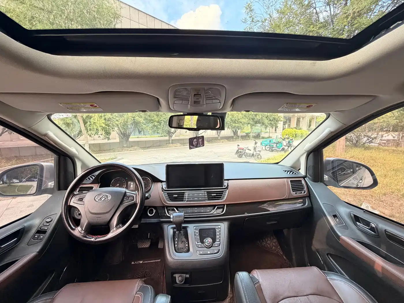 SAIC Maxus Maxus G10 2018 2018 PLUS 2.0T Automatic Flagship Edition