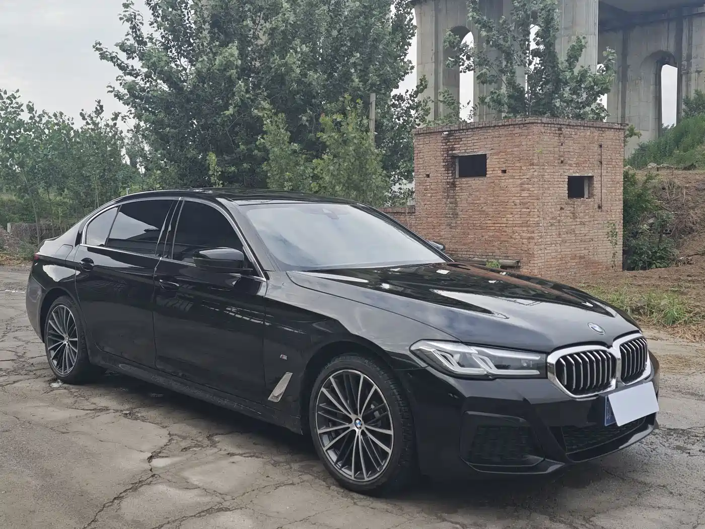 BMW 5 Series 2021 Facelift 530Li Leading M Sport Package фото 3